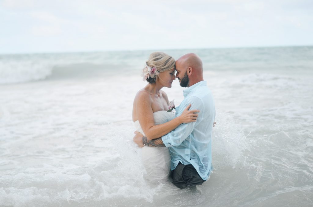 christian-bowen-lWodgH-bgEY-unsplash | Elope to Australia